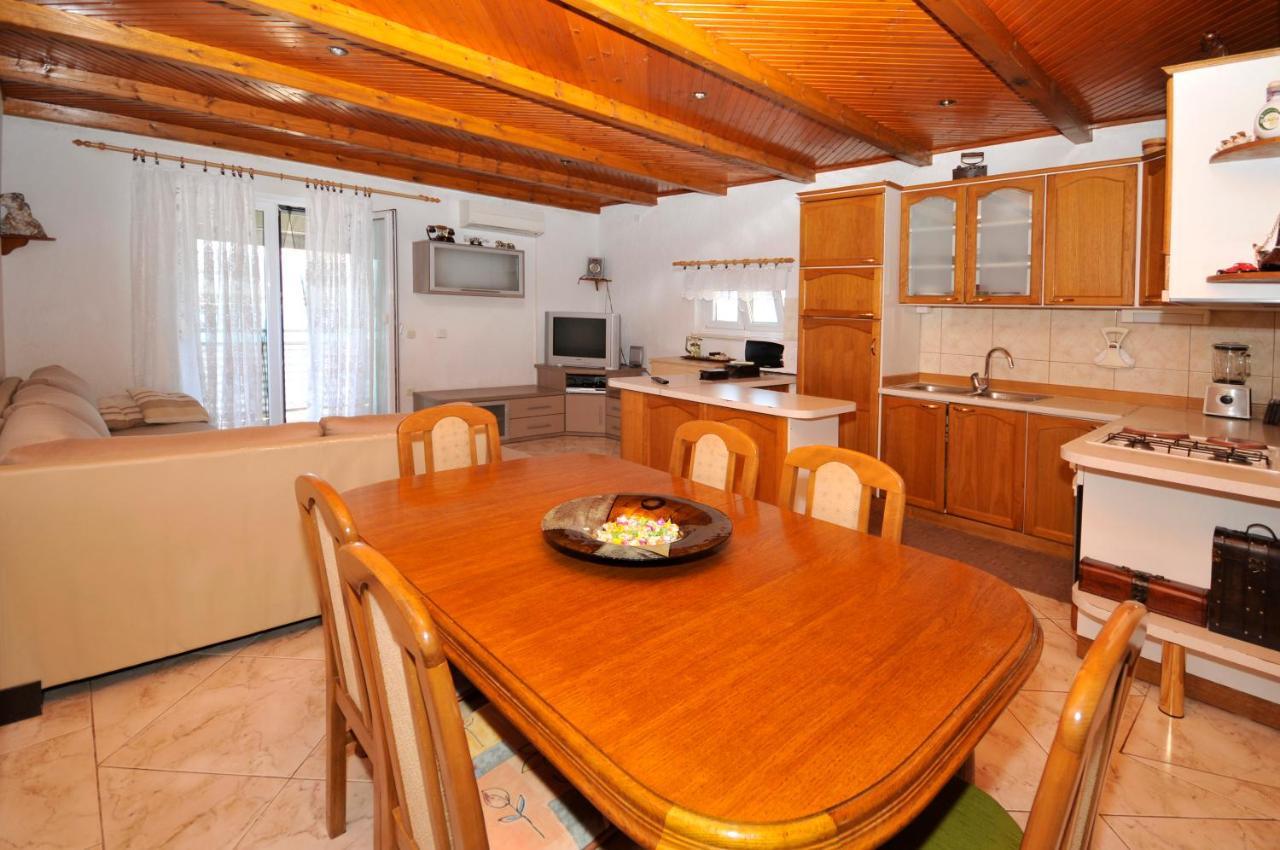 Apartman Elena Trogir Exterior photo